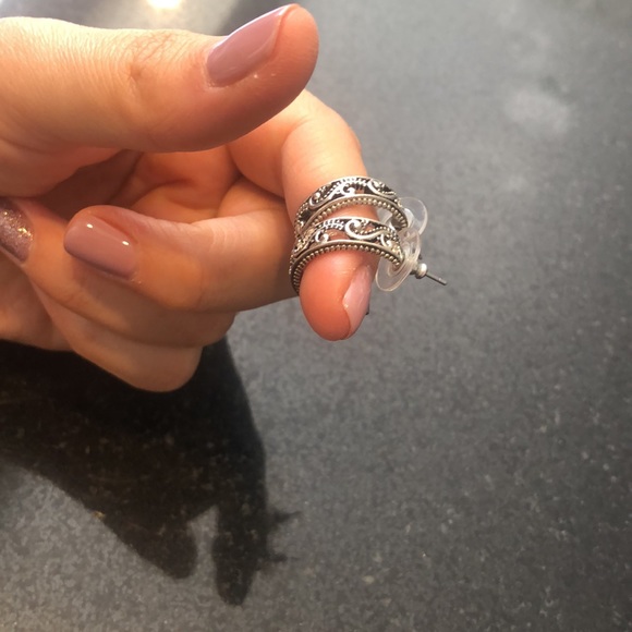 Accessory earings - Picture 2 of 4